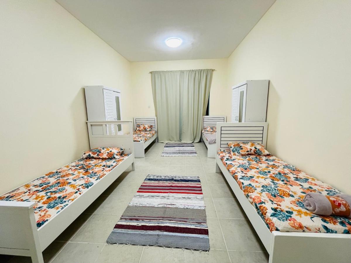 Dubai Hostel Екстер'єр фото