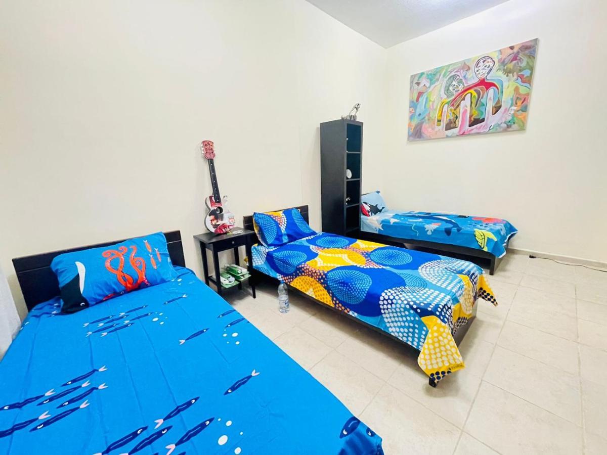 Dubai Hostel Екстер'єр фото