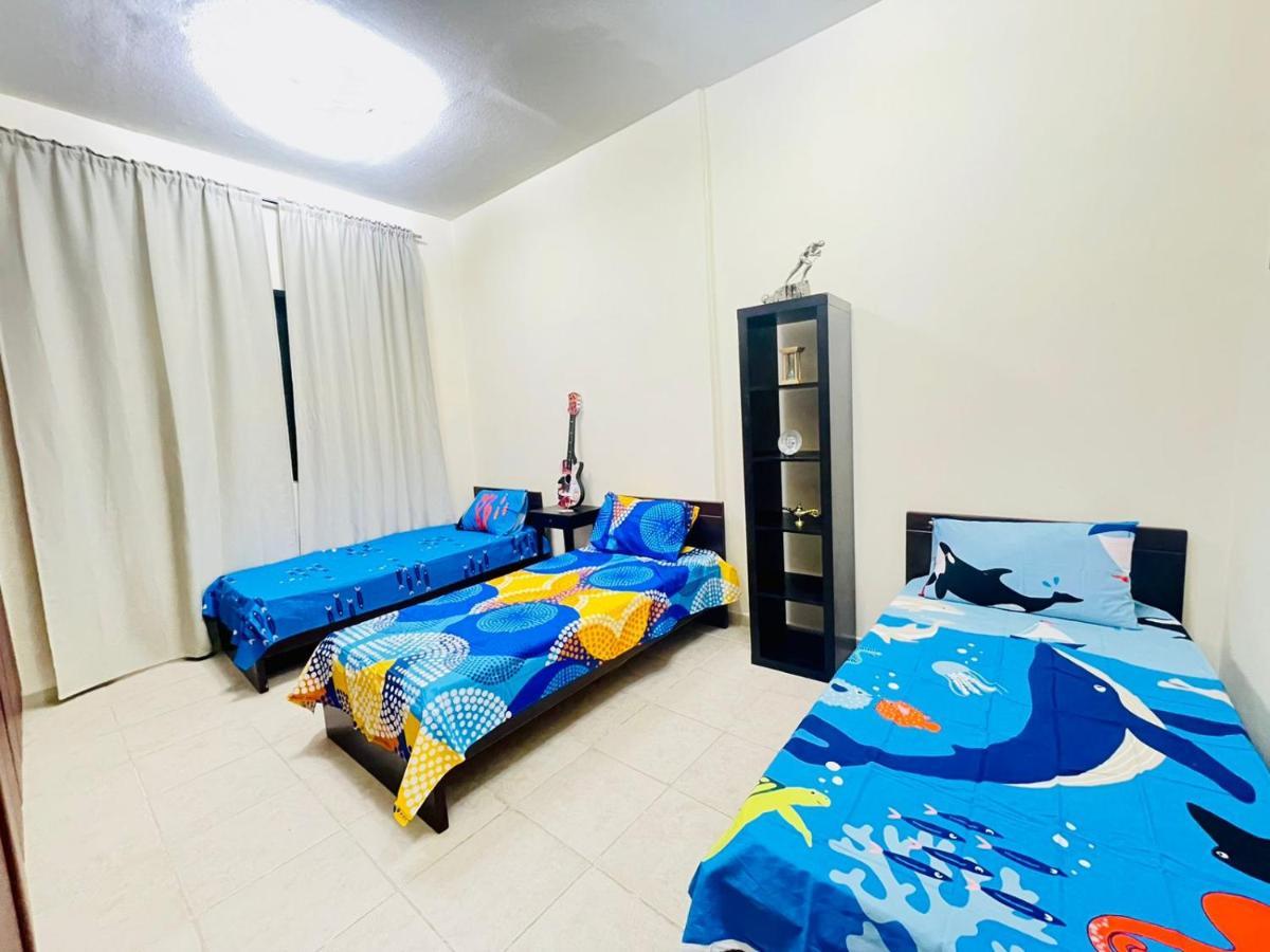 Dubai Hostel Екстер'єр фото